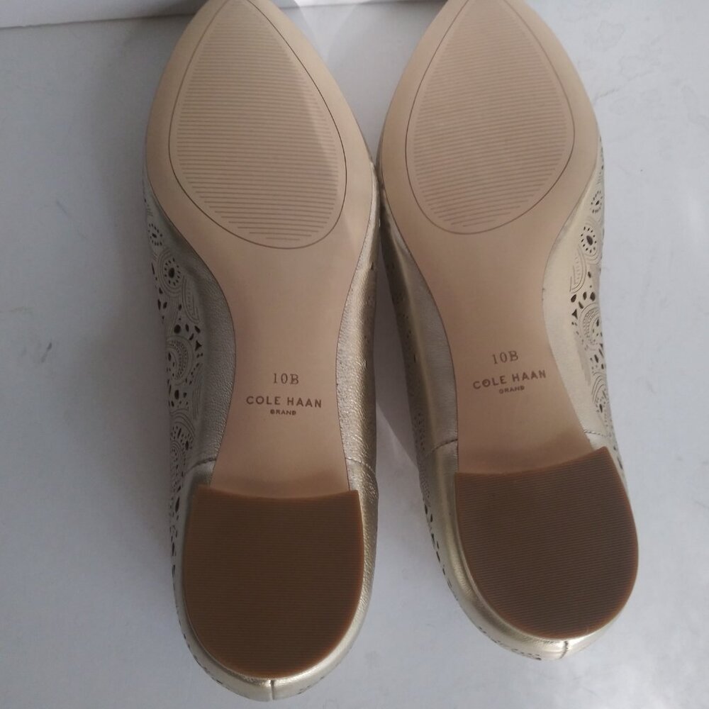 Cole Haan Grandseries, Gold Leather Flats, Size 10, NWOT - Picture 6 of 6